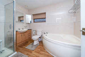 BATHROOM- click for photo gallery